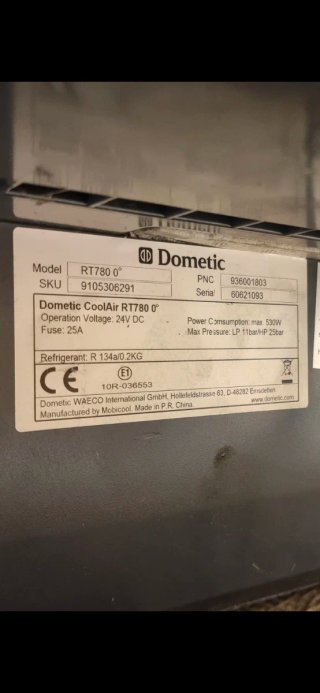 AVERIADO. Aire Acondicionado Dometic RT 780