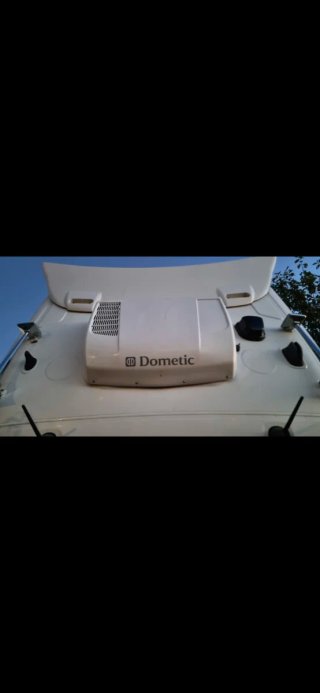 AVERIADO. Aire Acondicionado Dometic RT 780