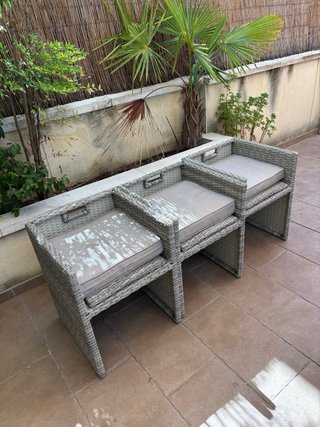 Set tavolo e sedie da giardino