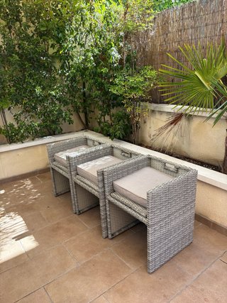 Set tavolo e sedie da giardino