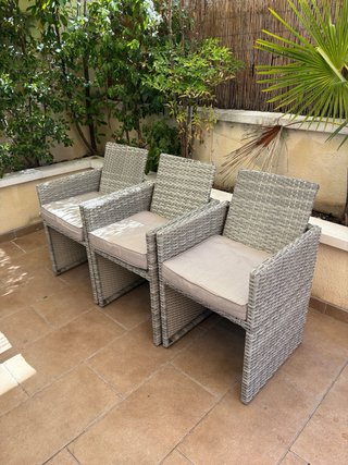Set tavolo e sedie da giardino