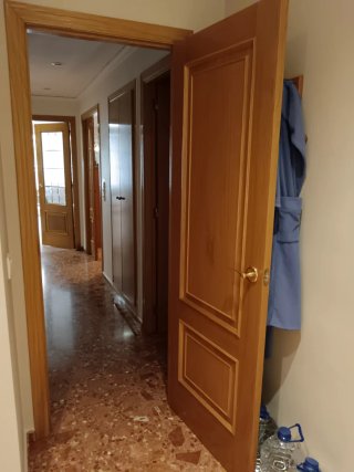 Puerta madera cocina/comedor habitaciones, baños s