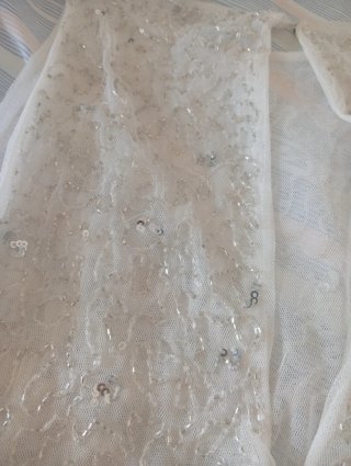 Top Bershka lentejuelas blanco y plata