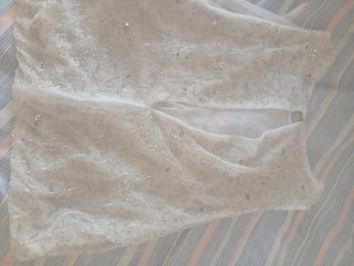 Top Bershka lentejuelas blanco y plata