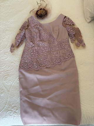 Vestido invitada talla 40 y tocado