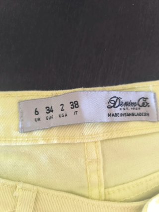 Shorts de mujer amarillos