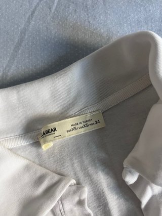 Top blanco cuello polo Pull&Bear