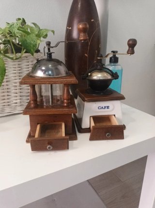 2 Molinillos de Café Vintage Madera