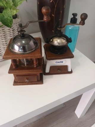 2 Molinillos de Café Vintage Madera