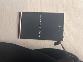 Bandolera Tommy Hilfiger Negra