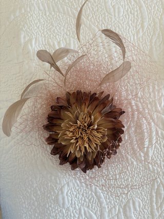 Tocado flor rosa empolvado