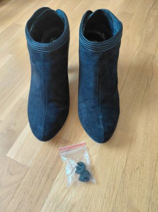 Botines negros tacón