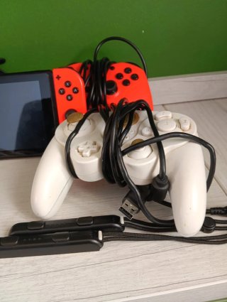Nintendo Switch Consola + Accesorios