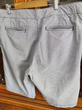 Bermudas hombre