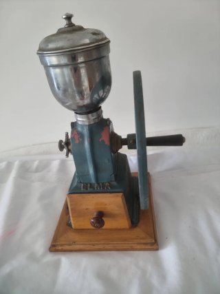 Molonillo café hierro fundido y madera ELMA1920/30
