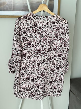 Blusa C&A floral cremallera talla 46