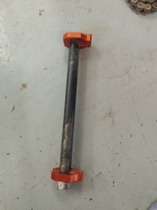 Eje Rueda Trasera KTM 20mm