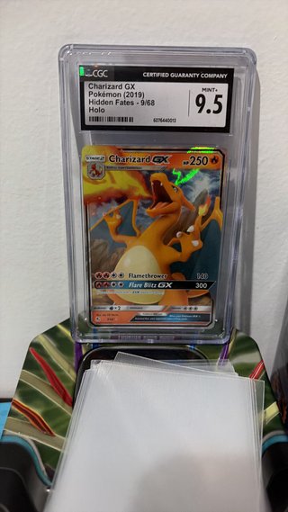 Charizard GX 2019 Hidden Fates CGC 9.5 Sun & Moon