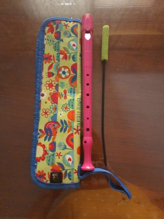 Flauta dulce Hohner con funda y limpiador