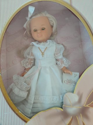 Nancy Comunión Muñeca
