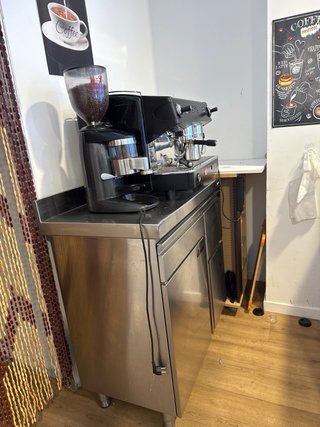Cafetera Profesional + Mueble + Molinillo