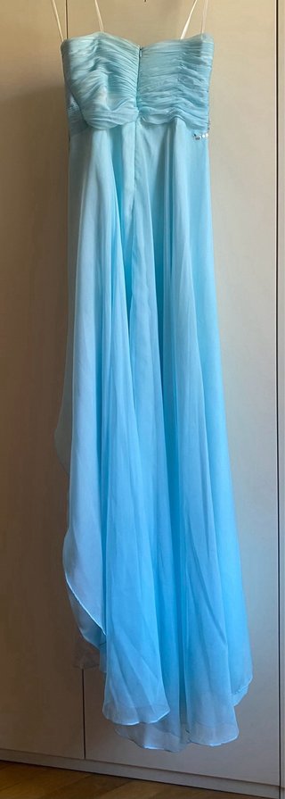 Abito da cerimonia celeste con strass