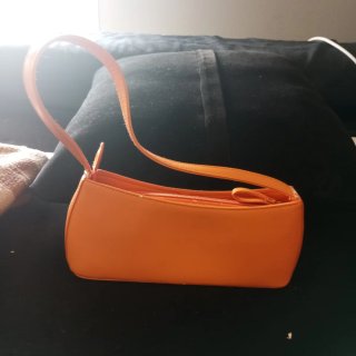 Bolso de hombro naranja