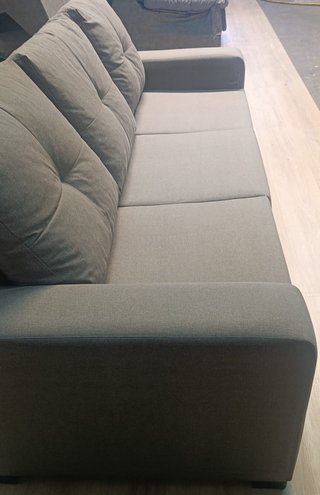 Sofa 3 plazas Color gris de Segunda Mano