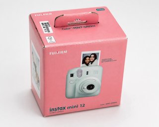 Cámara Instax Mini 12 Verde Menta Fujifilm