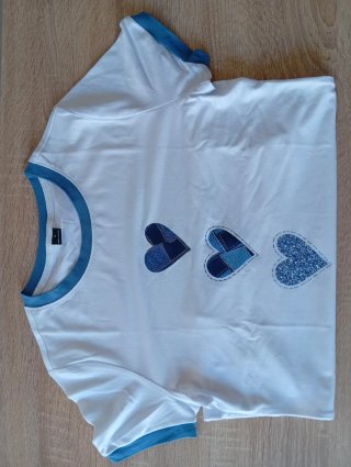 Top estampado azul y blanco