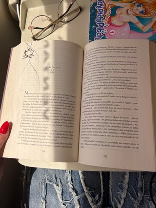 Una corte de rosas y espinas. Nueva presentación