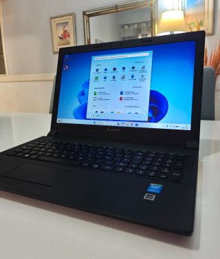 Portátil pc LENOVO - i3, 8GB RAM, 250GB SSD