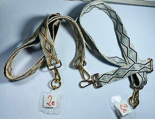 Correa para bolso adornos en beige y otra en negro