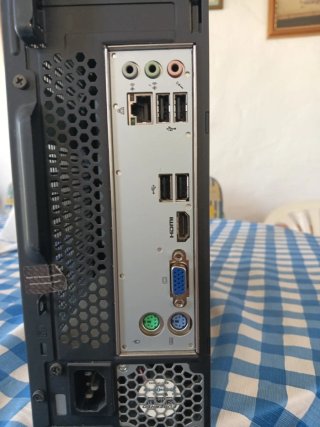PC Mini Acer Aspire X1430 Negro