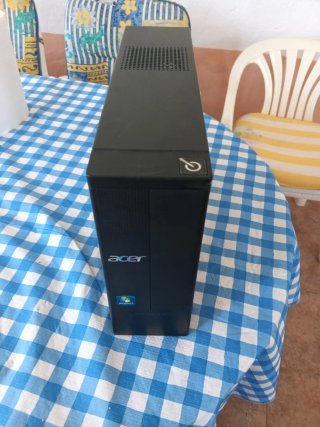 PC Mini Acer Aspire X1430 Negro