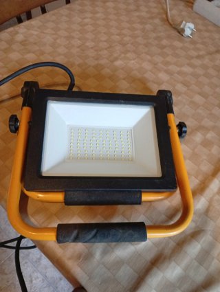 Reflector LED Eléctrico Amarillo