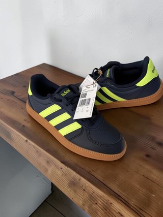 Zapatillas Adidas Azul y Amarillo