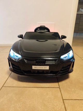 Macchina elettrica per bambini nera