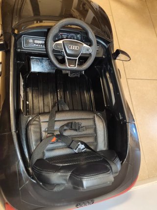 Macchina elettrica per bambini nera
