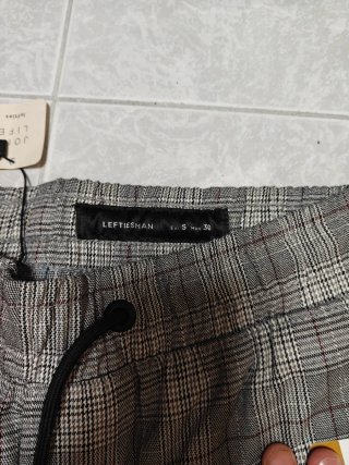 Pantalón Lefties a estrenar.