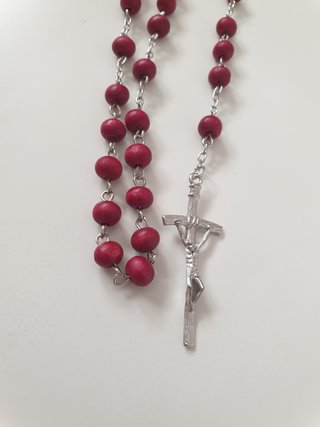 Rosario Papa Leone  XIV con medalla y estuche