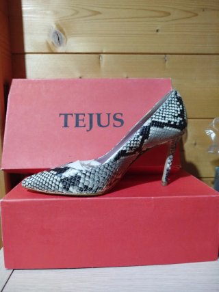 Zapatos Tejus Piel Serpiente Tacón Aguja