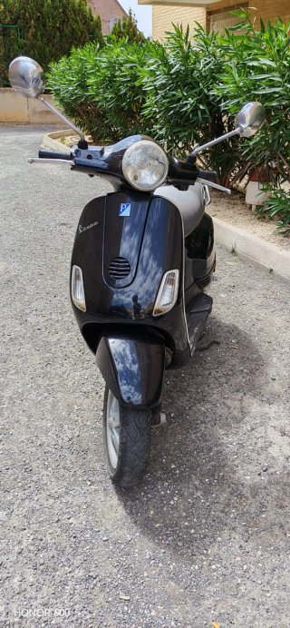 Vespa LX 50 49cc Negra