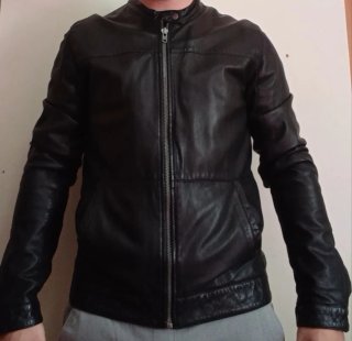 Chaqueta Cuero Minimum Negra