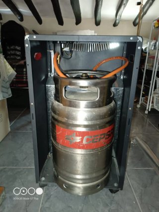 Estufa de gas FoxHunter negra