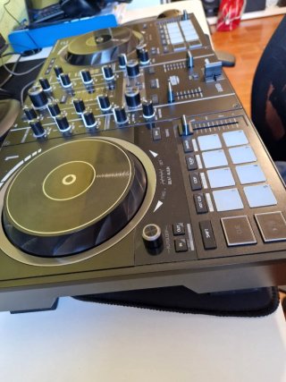 Hercules Impulse 500 DJ Controller