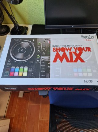 Hercules Impulse 500 DJ Controller