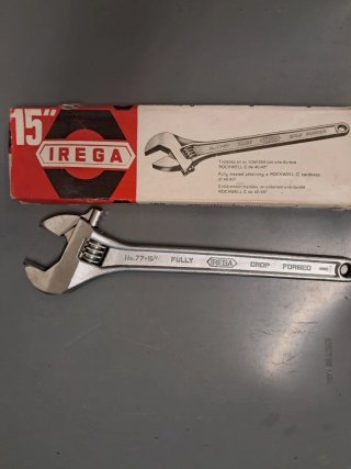Llave inglesa IREGA 15"DROP FORGED