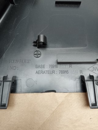 Recubrimiento Pilar Izquierdo Renault Scenic IV