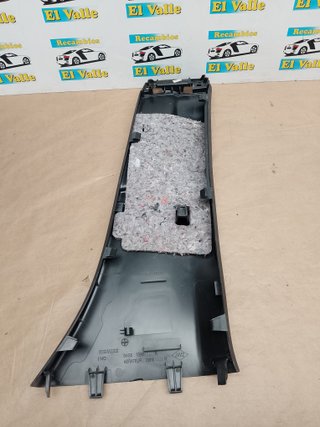 Recubrimiento Pilar Izquierdo Renault Scenic IV